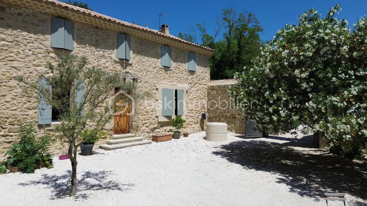 Maison à SARRIANS