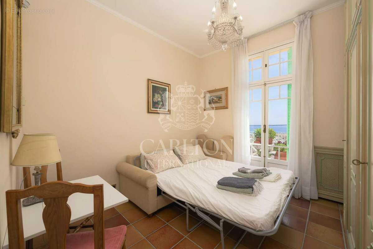 Villa  avec vue mer et accès facile au centre-ville - Opportunité d'investissement - photo 17
