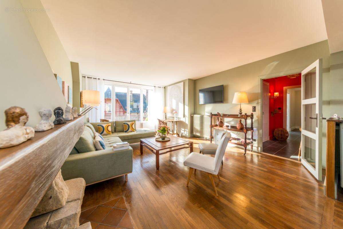 Maison à DOL-DE-BRETAGNE