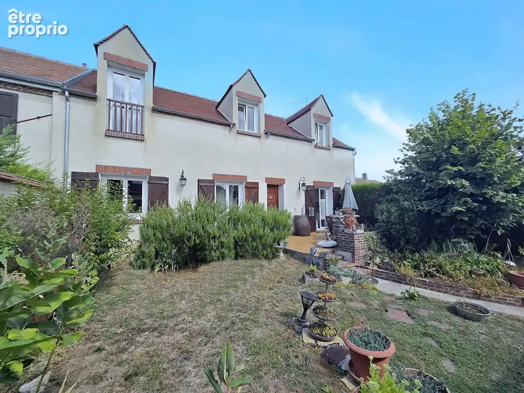 Maison à JUTIGNY