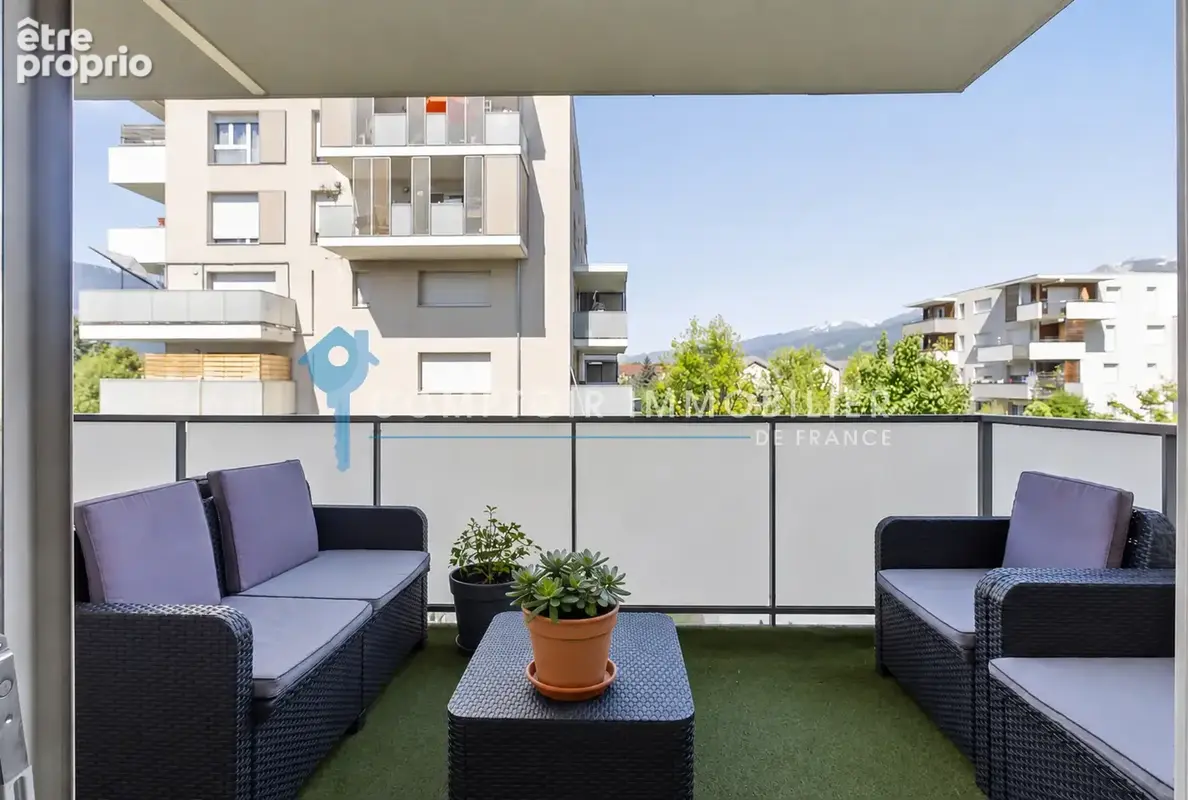 DPT(38) - A Vendre - Saint-Martin-d'Hères - Appartement 2P+C - Balcon - Copropriété récente - photo 6