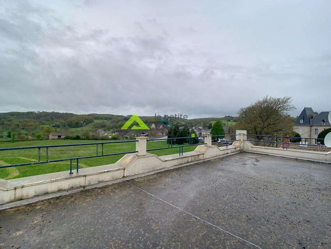 Maison à CHAMPAGNAT