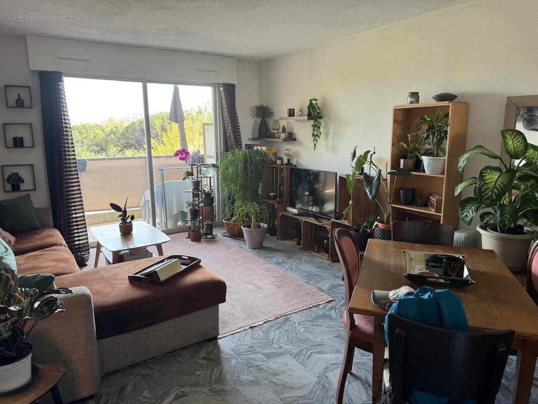 Appartement à MANDELIEU-LA-NAPOULE