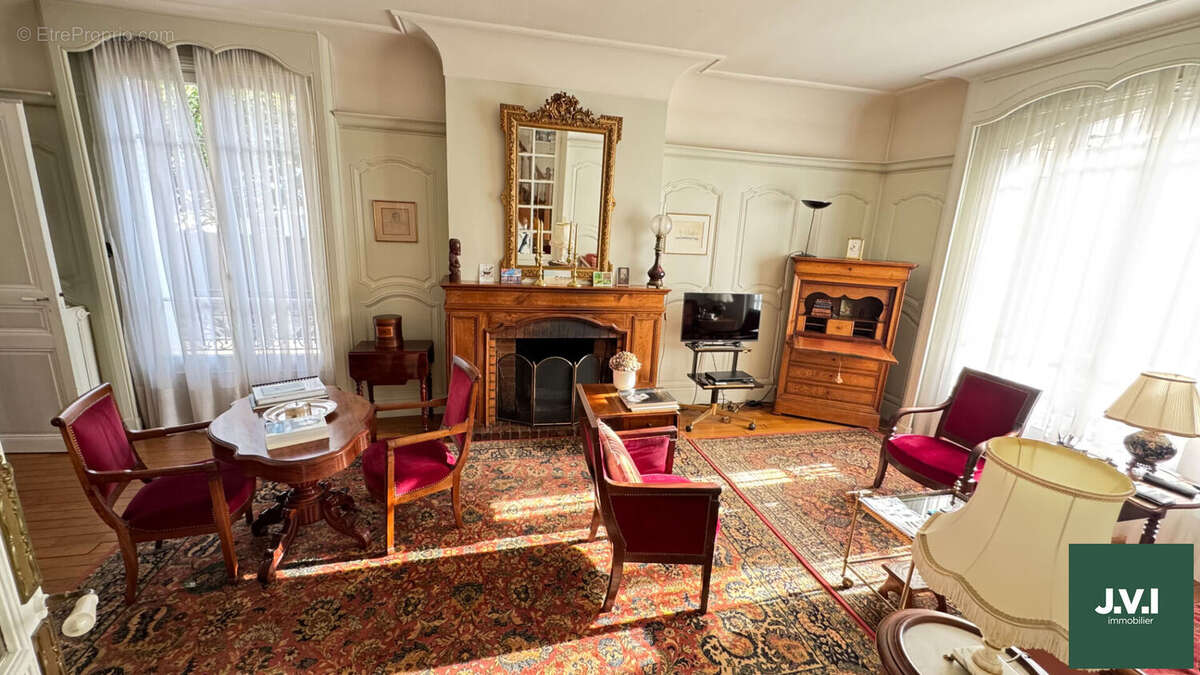 Maison à ENGHIEN-LES-BAINS