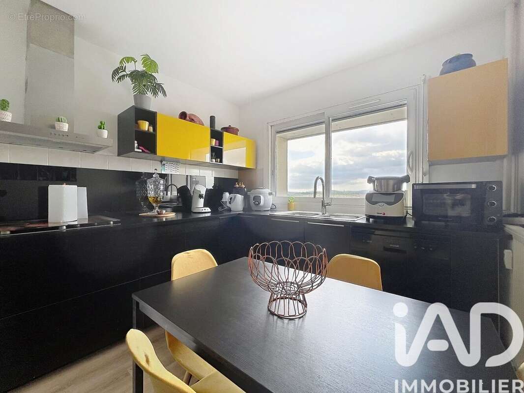 Photo 8 - Appartement à VENISSIEUX