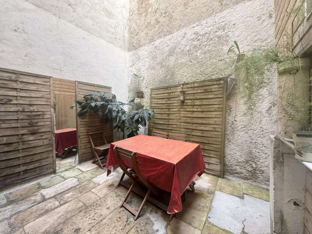 Appartement à BORDEAUX