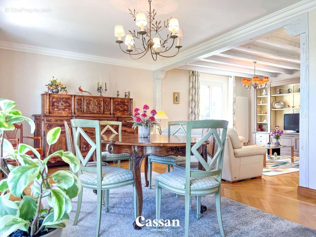 Maison à ARPAJON-SUR-CERE