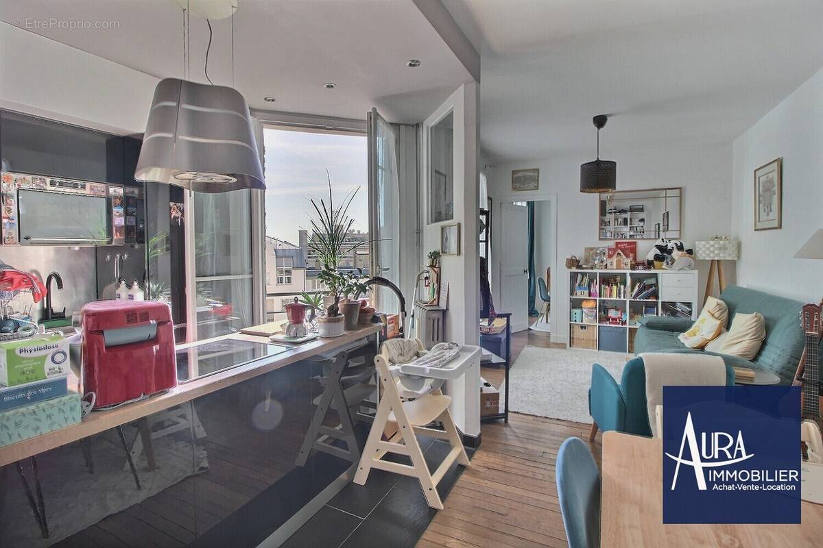 0_0003_1 - Appartement à LES LILAS