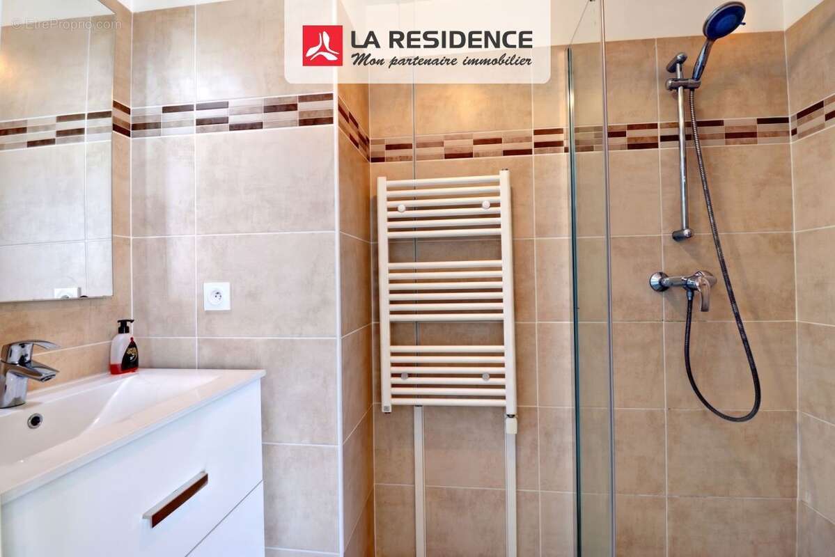 Appartement 32 m² à Frejus  - photo 8