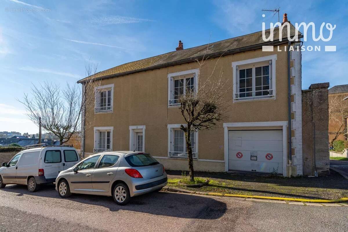 Maison à CHATEAU-CHINON(VILLE)