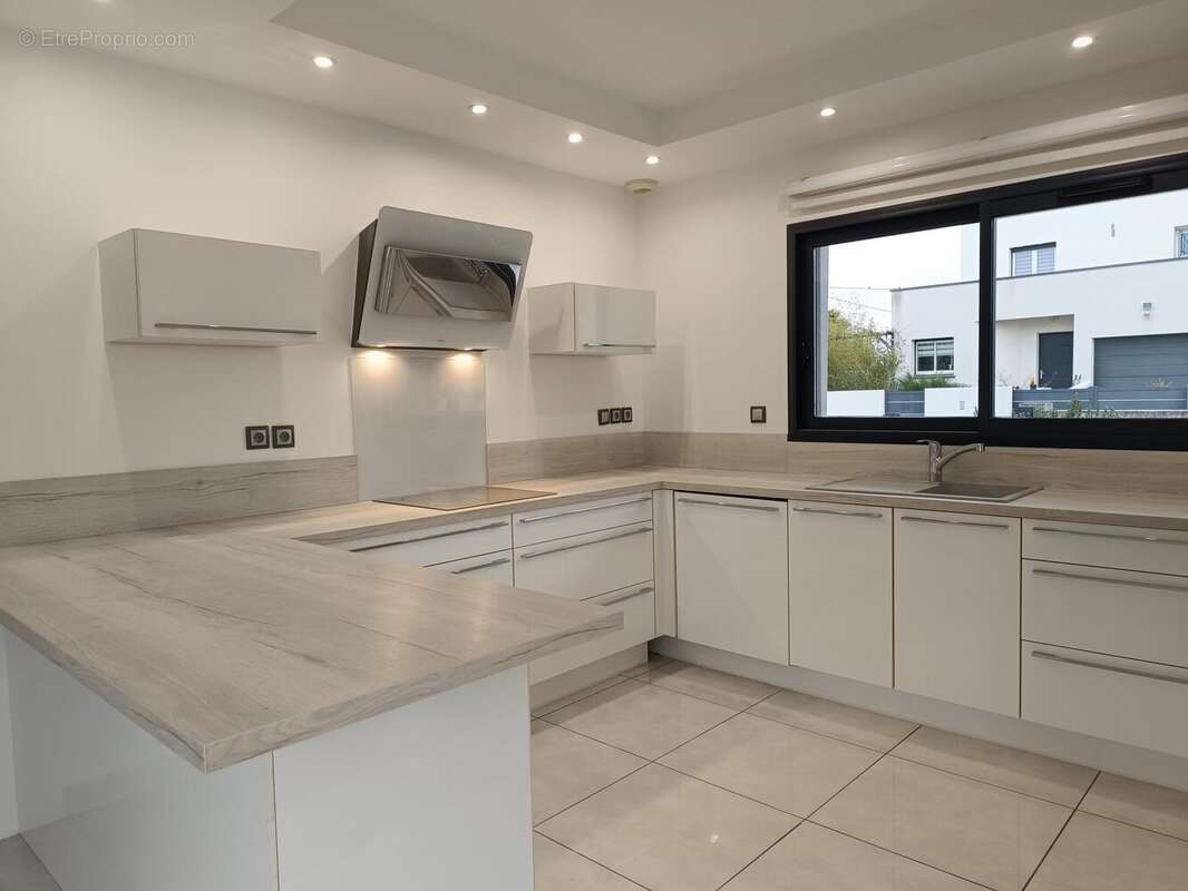 Cuisine - Maison à SAINT-MARCEL-SUR-AUDE