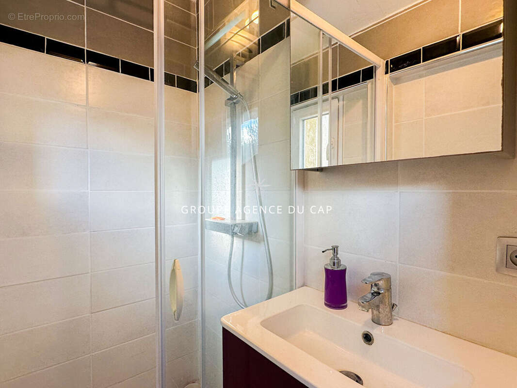 Maison à ROQUEBRUNE-SUR-ARGENS