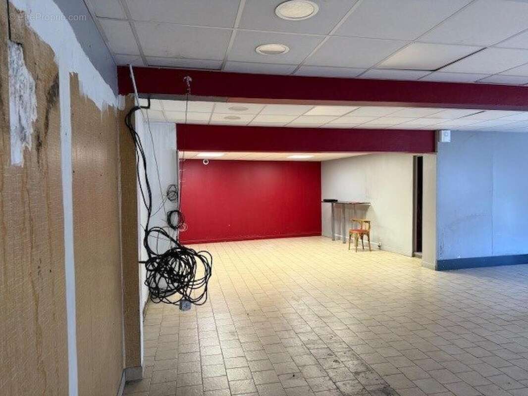 Photo 4 - Commerce à MAGNAC-SUR-TOUVRE