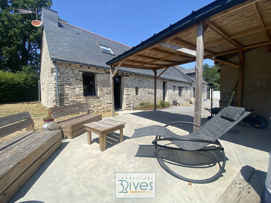 Maison à LE LOUROUX-BECONNAIS