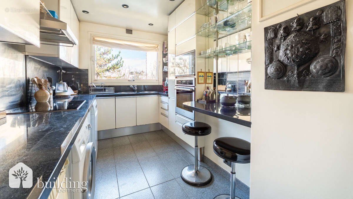 Appartement à NEUILLY-SUR-SEINE