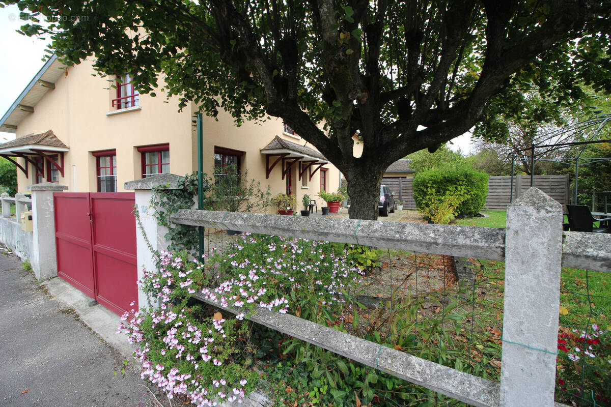 Maison à NUITS-SAINT-GEORGES