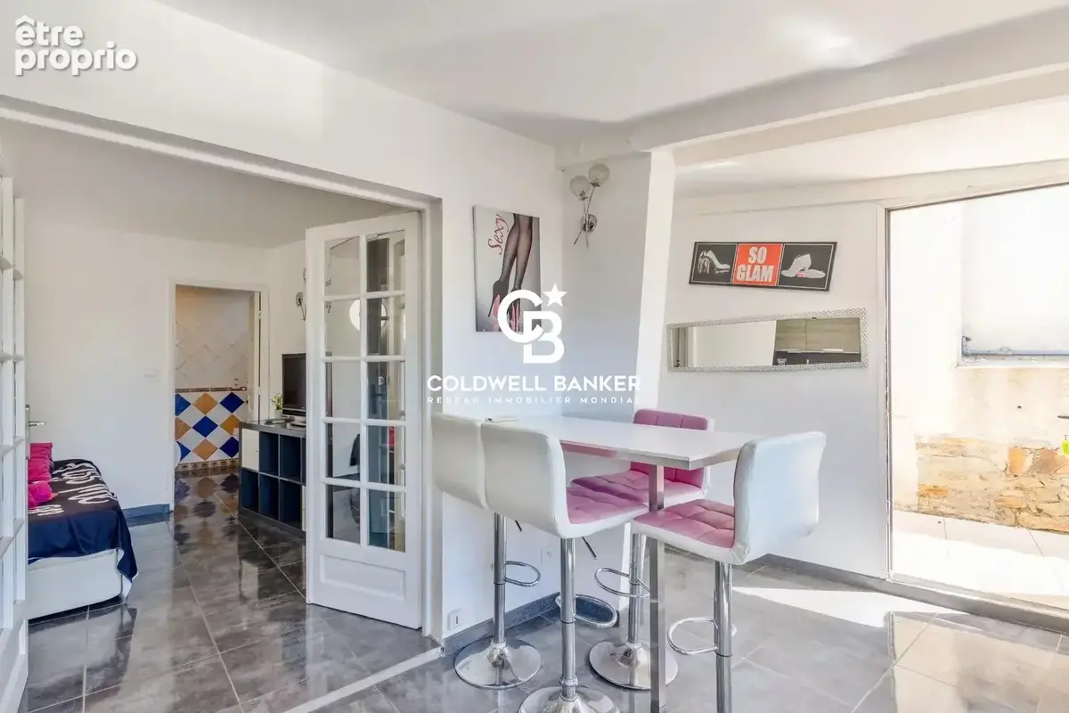 Ensemble immobilier avec vue mer , Piscine et plage à pied - photo 34