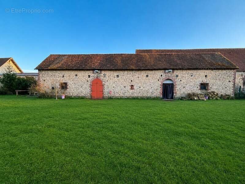Corps de ferme équestre du XIXᵉ siècle - photo 3