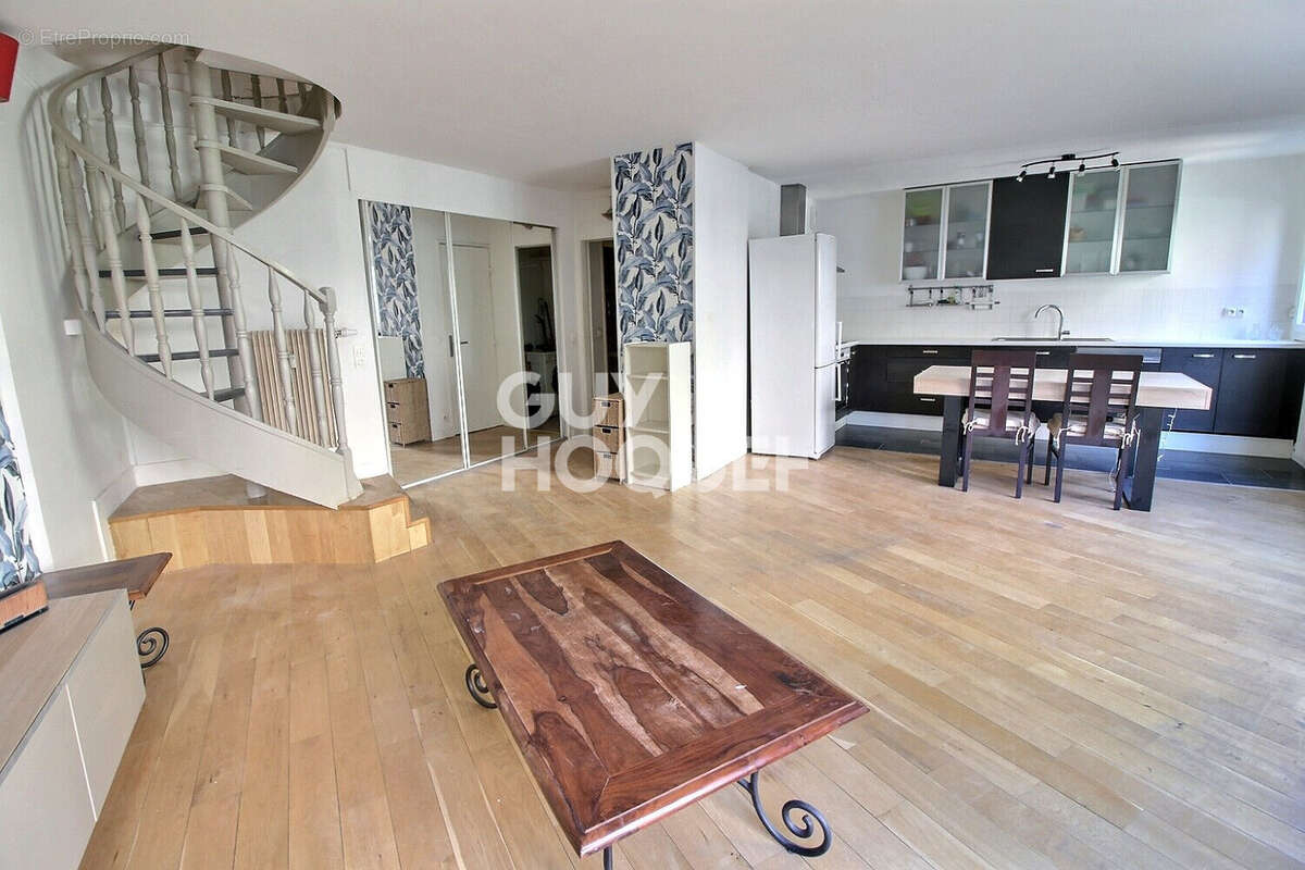 Appartement à PUTEAUX