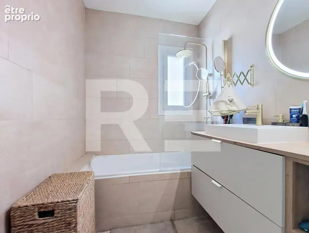 Rare : plain-pied renove avec jardin piscine et garage - photo 10