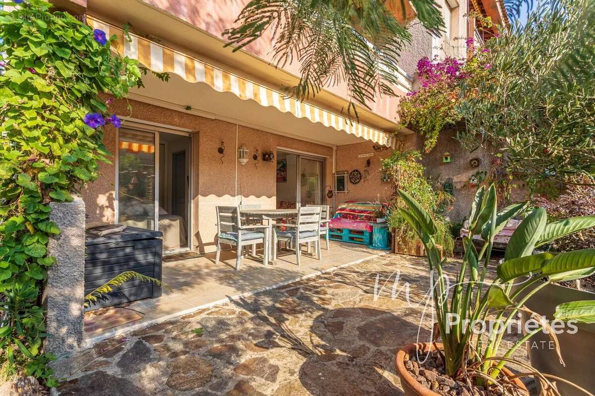 Appartement à RAYOL-CANADEL-SUR-MER