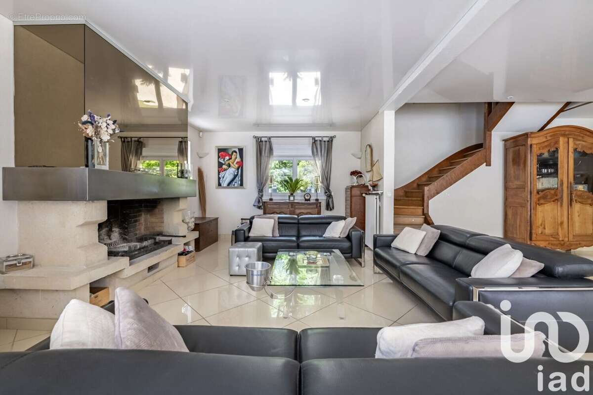 Photo 7 - Maison à LAMORLAYE