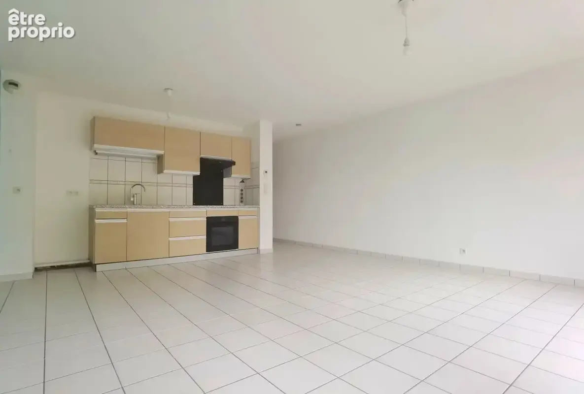 A VENDRE Appartement  2 pièces + parking - photo 3