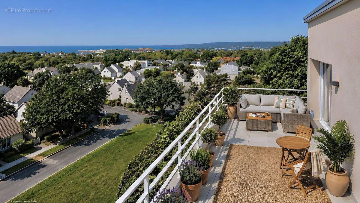 Appartement à EQUEURDREVILLE-HAINNEVILLE