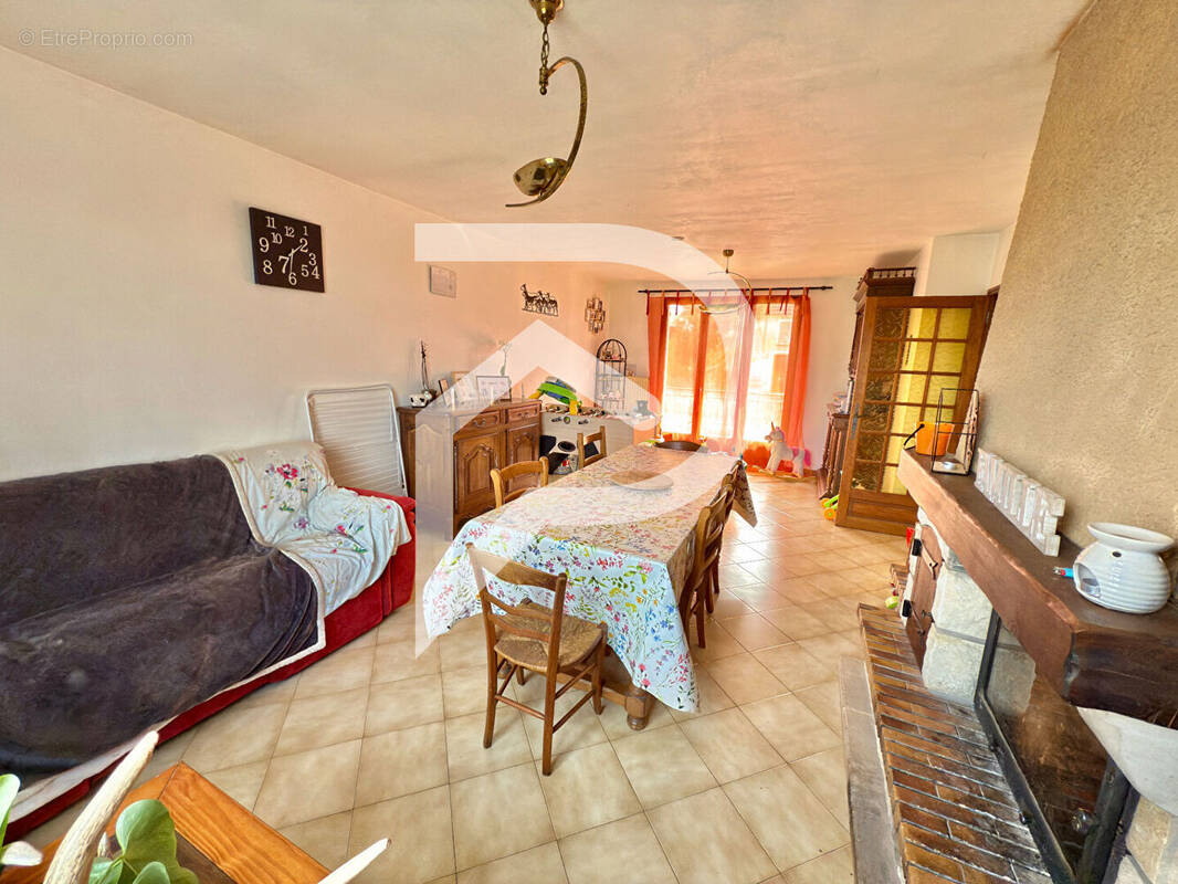 Maison à BREUVANNES-EN-BASSIGNY