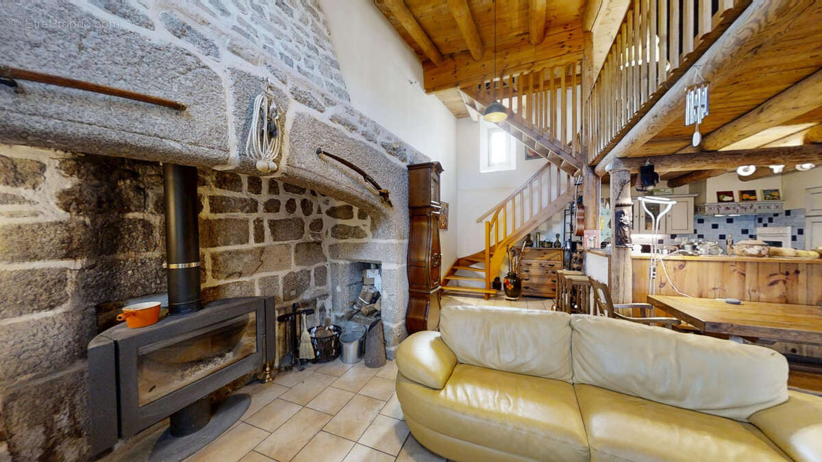 Maison à GREZES