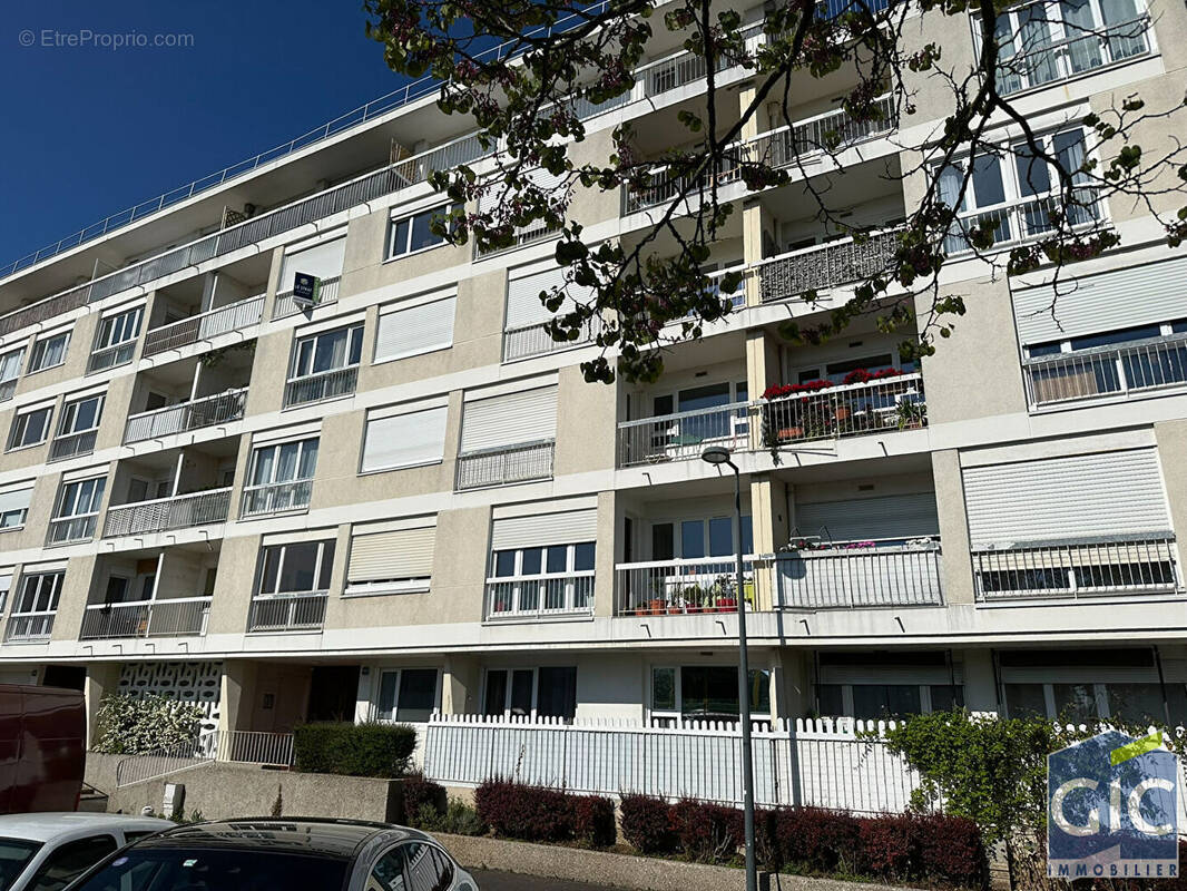 Appartement à HEROUVILLE-SAINT-CLAIR