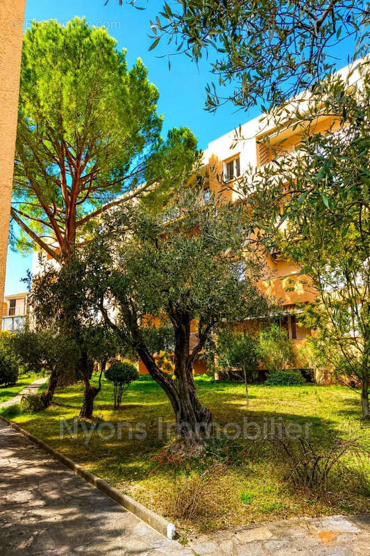 Appartement 32 m² à Nyons  - photo 6