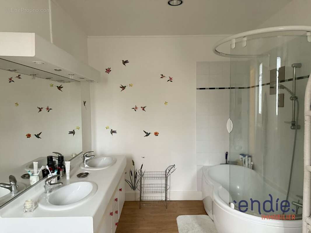 Appartement à MOULINS