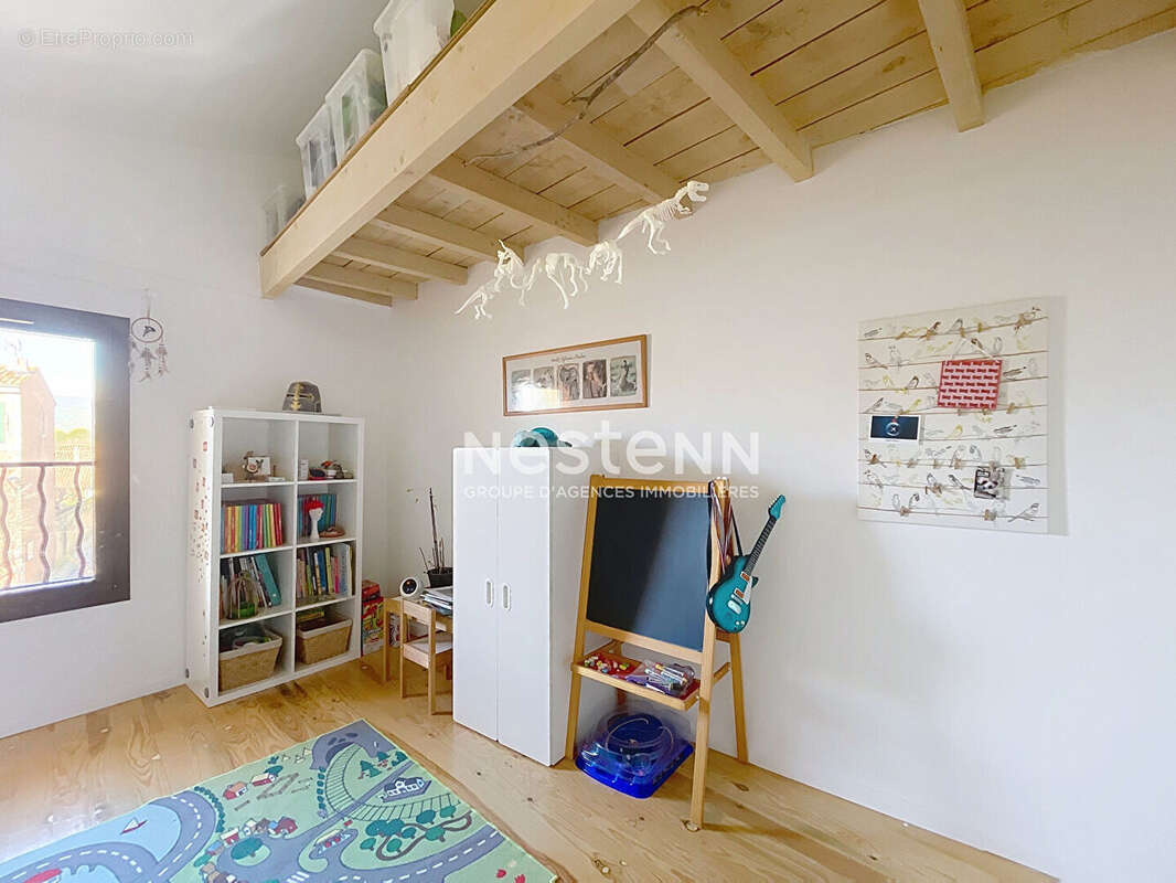 Maison Lauris 5 pièce(s) 110 m2 - 3 chambres - bureau - garage - photo 12