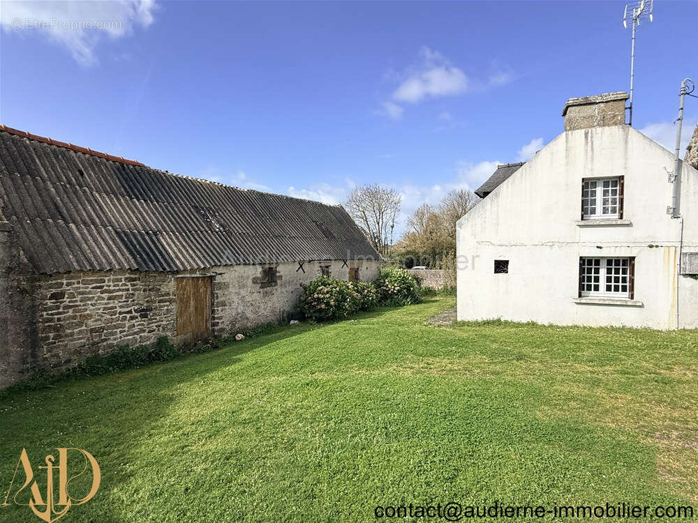 Maison à AUDIERNE