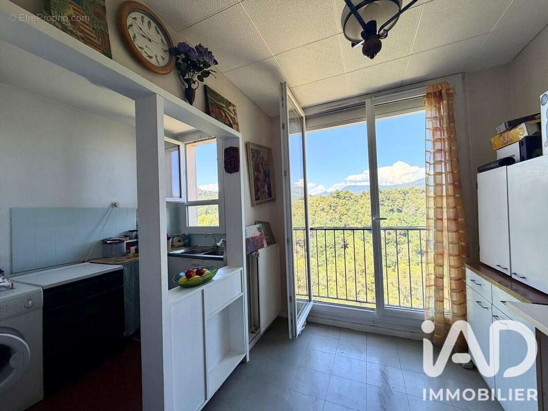 Photo 4 - Appartement à CARROS
