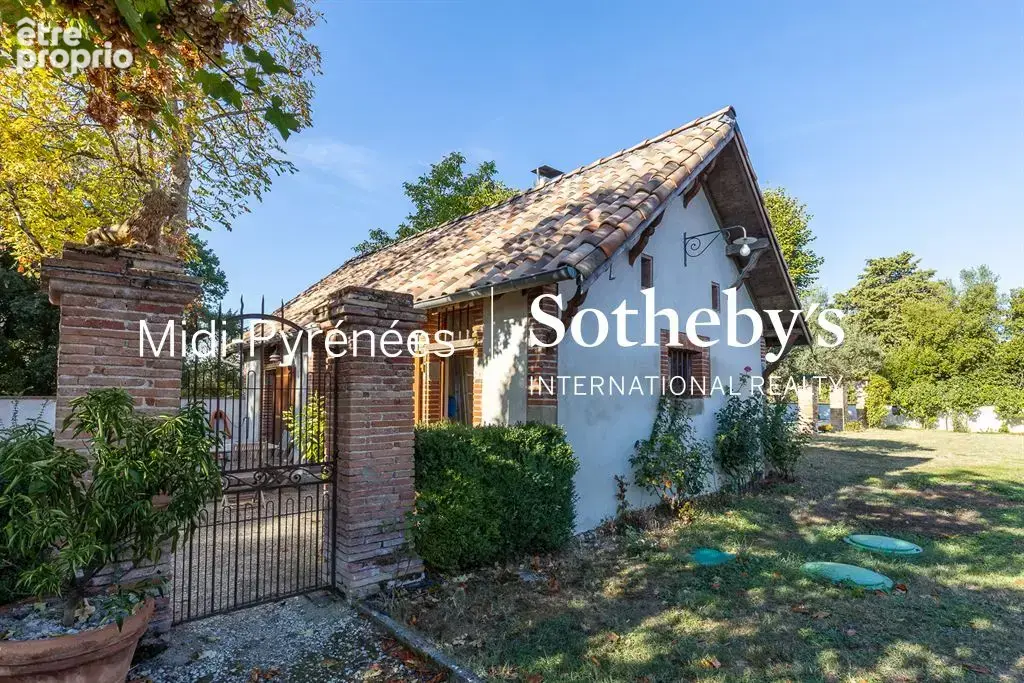 Derrière les murs d’une ancienne ferme, une maison d'architecte qui ne ressemble à aucune autre - photo 19