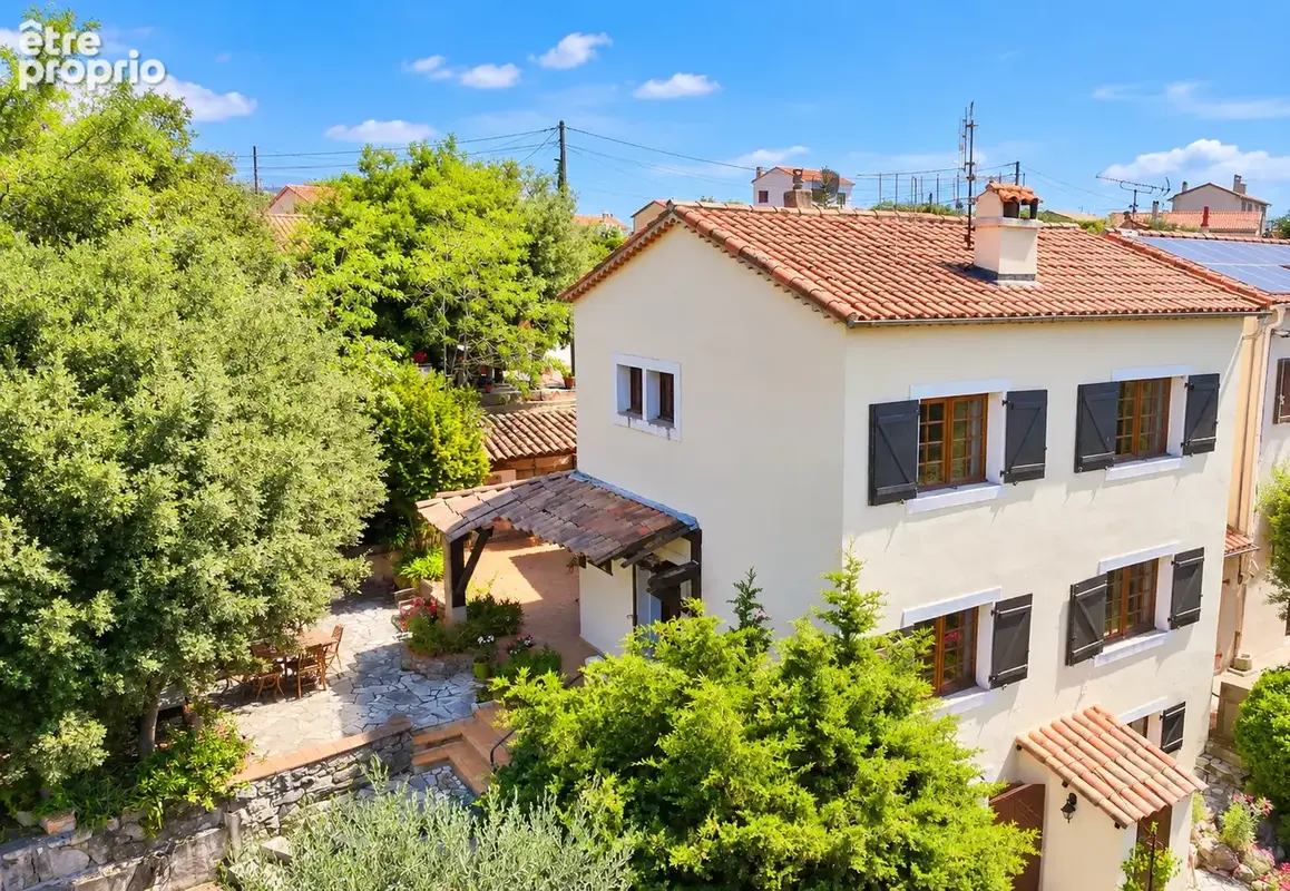 Grasse saint-jacques   maison individuelle 130 m2 avec studio indépendant - photo 2
