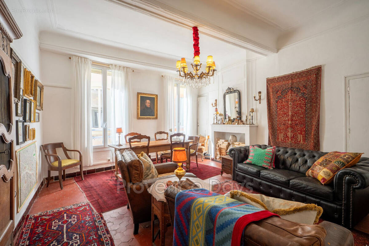 Appartement à APT