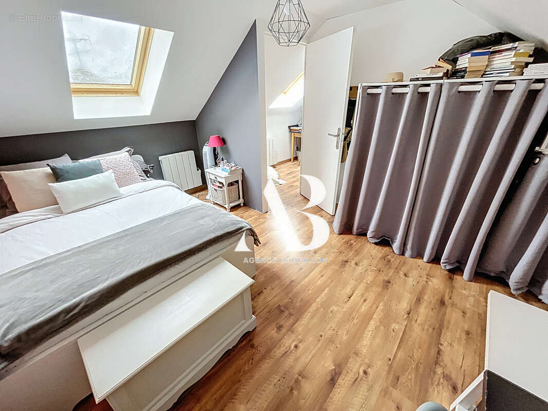 Maison à LA CHAPELLE-RABLAIS