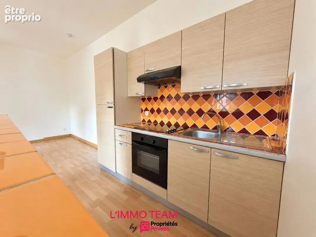 Maison avec potentiel locatif et 3 garages en centre-ville de CAHORS - photo 13