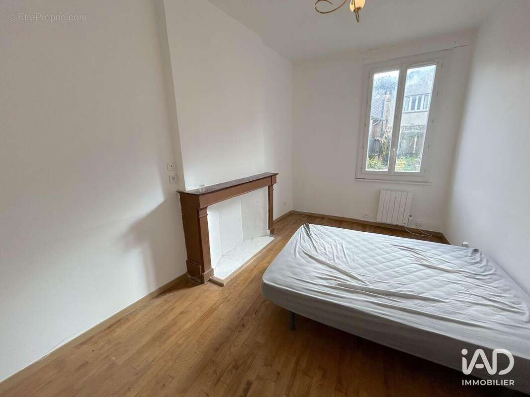 Photo 2 - Maison à SAINT-LEONARD-DE-NOBLAT