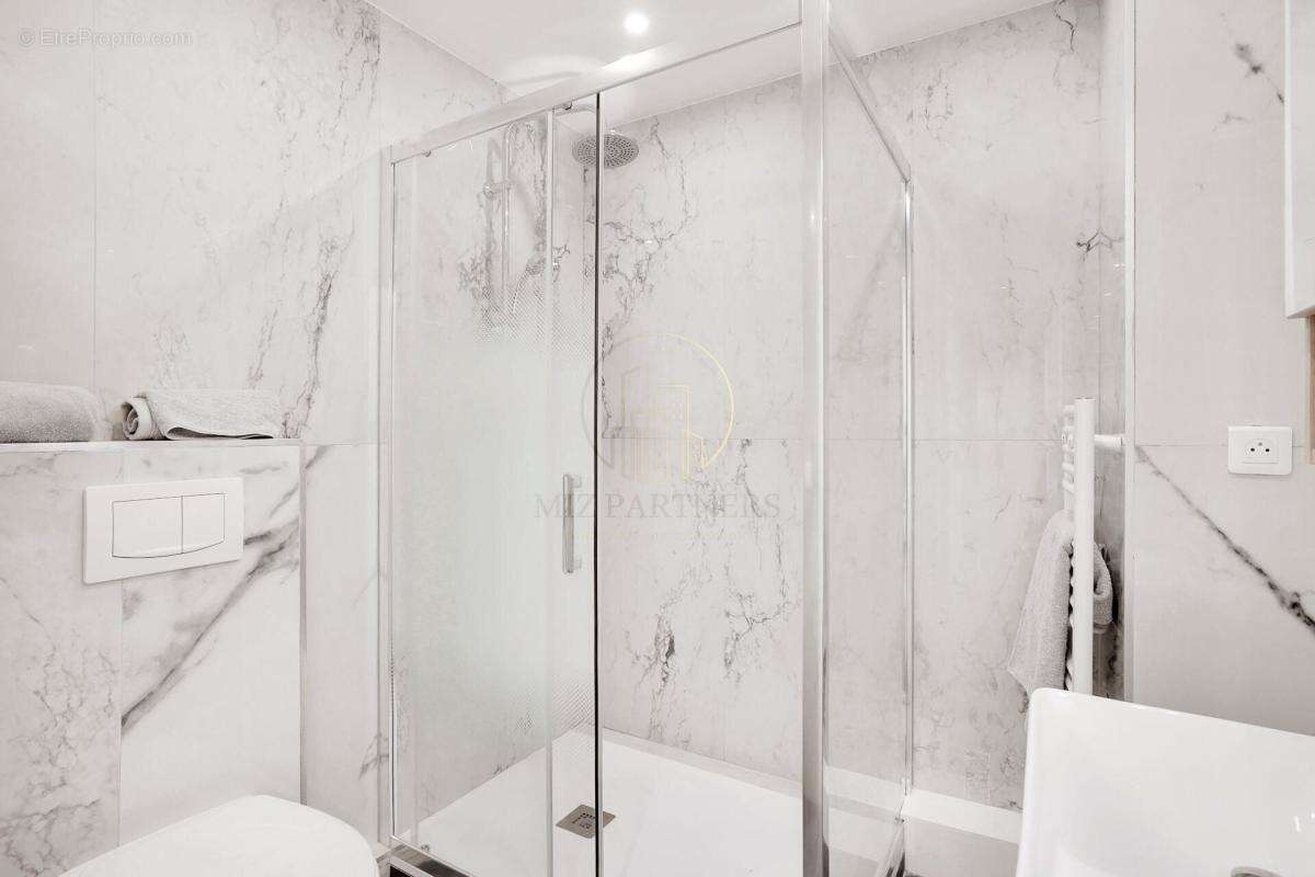 Appartement à PARIS-20E