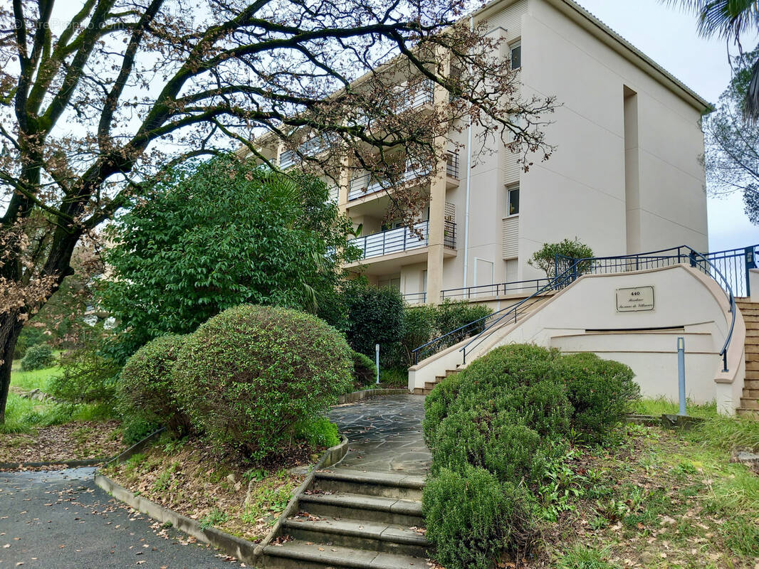 Appartement à MOUANS-SARTOUX