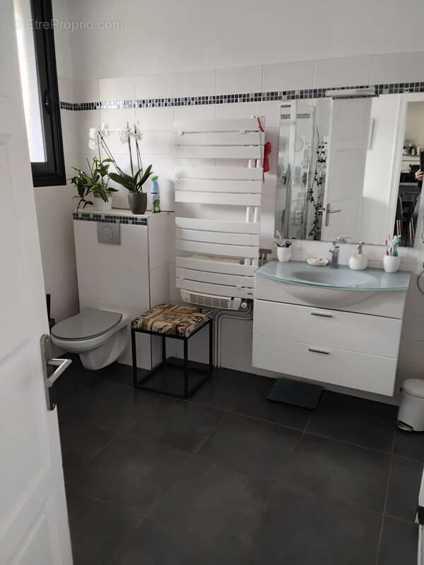 Maison à AIXE-SUR-VIENNE