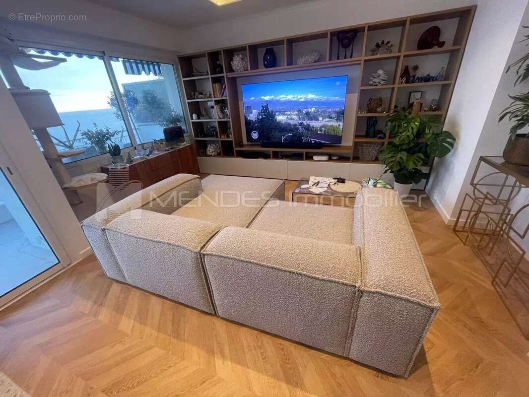 Appartement à ROQUEBRUNE-CAP-MARTIN