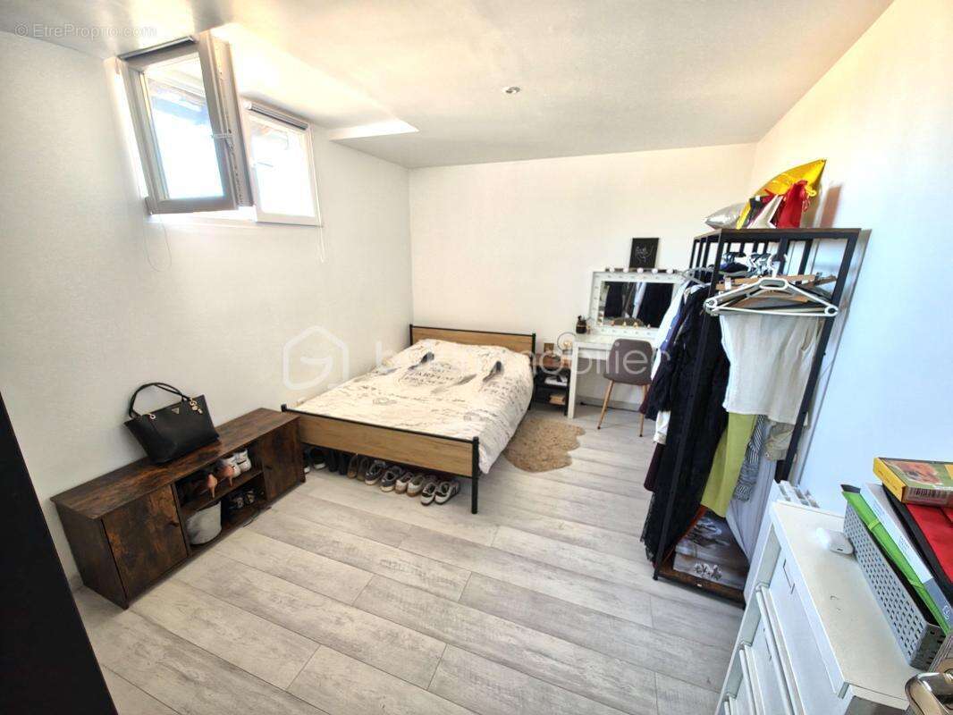 Duplex pour investissement locatif- T3 de 53m2 vendu loué ( bail meublé de 1 an) - photo 4