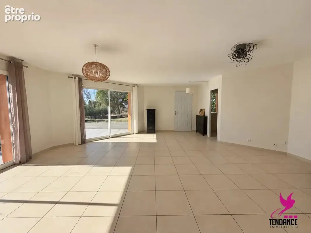 Villa 130 m² avec piscine sur 3 500 m² de Terrain. - photo 4