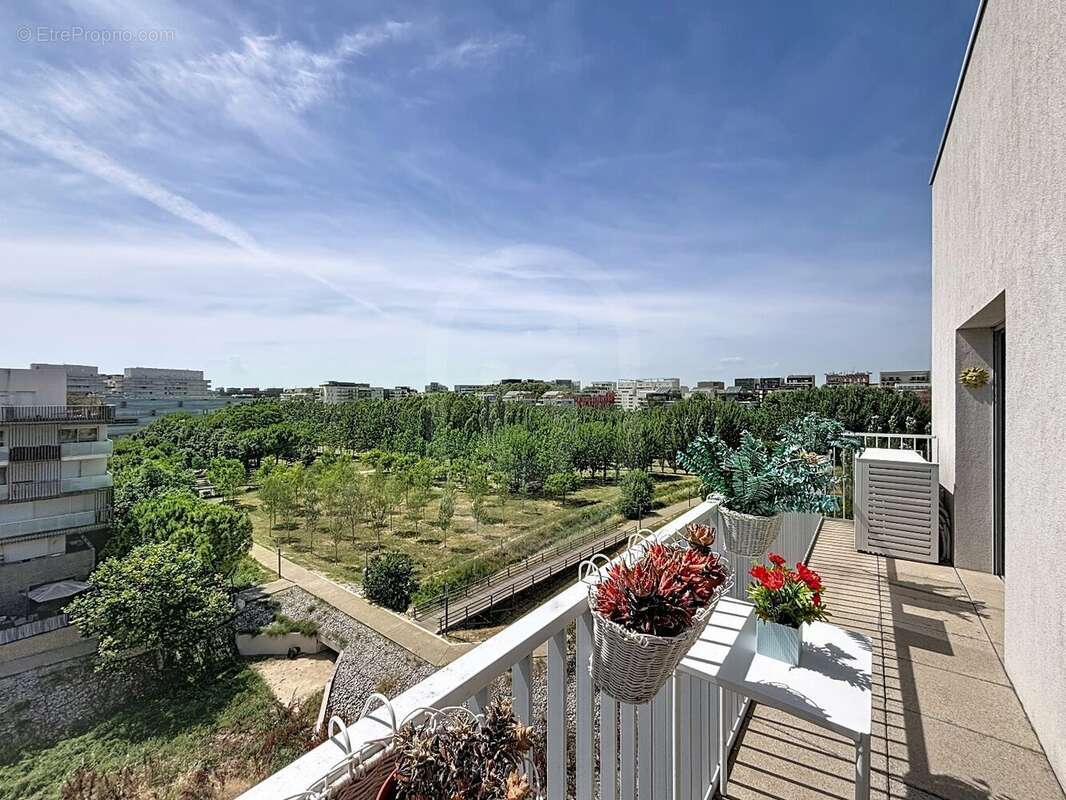 MONTPELLIER - Port Marianne  Vue dégagée sur le parc Charpak - double garage - photo 17
