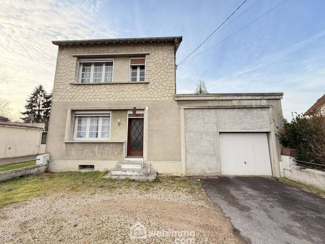 Découvrons cette jolie maison entièrement rénovée - Maison à PINON